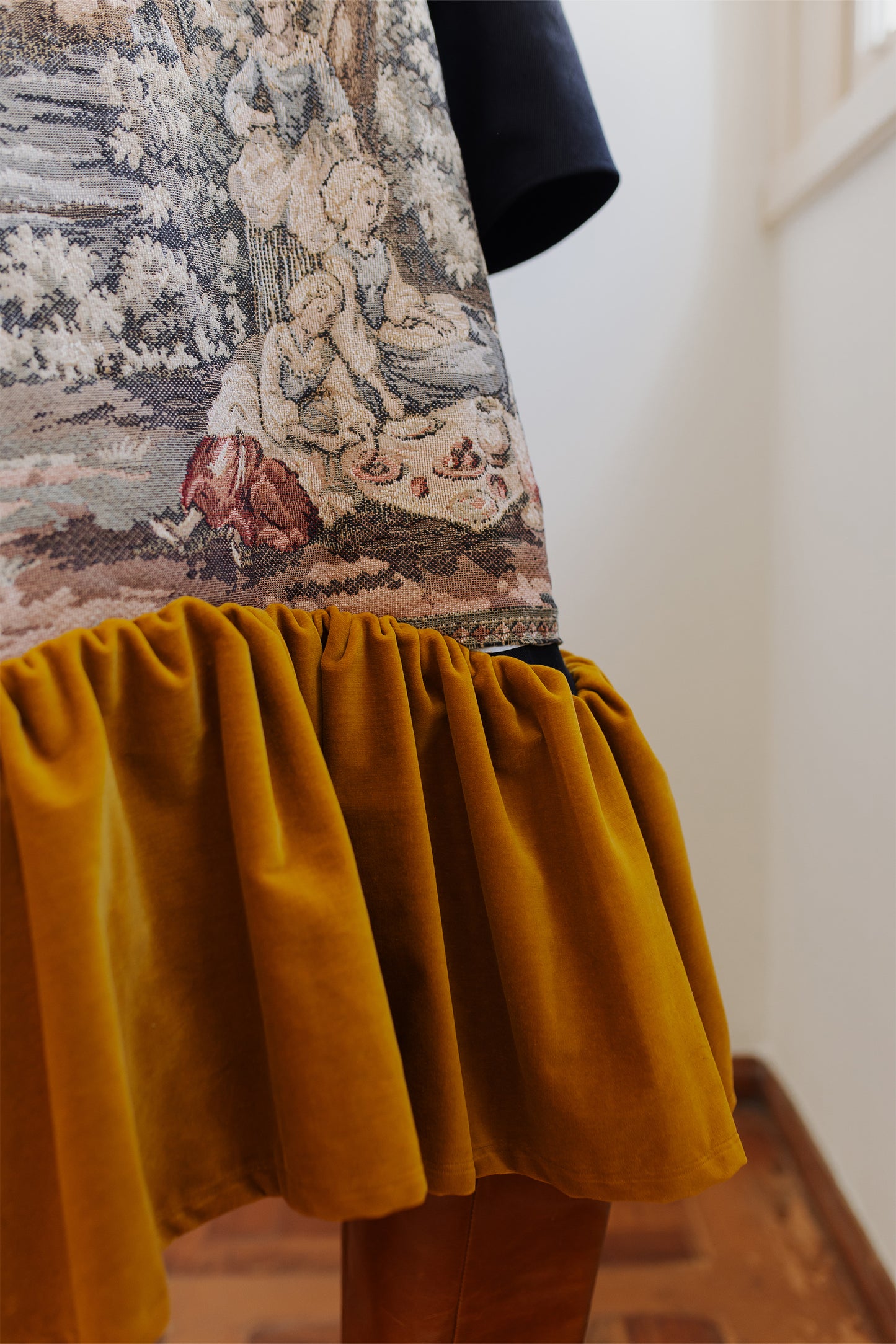 Vestido de tapeçaria curto